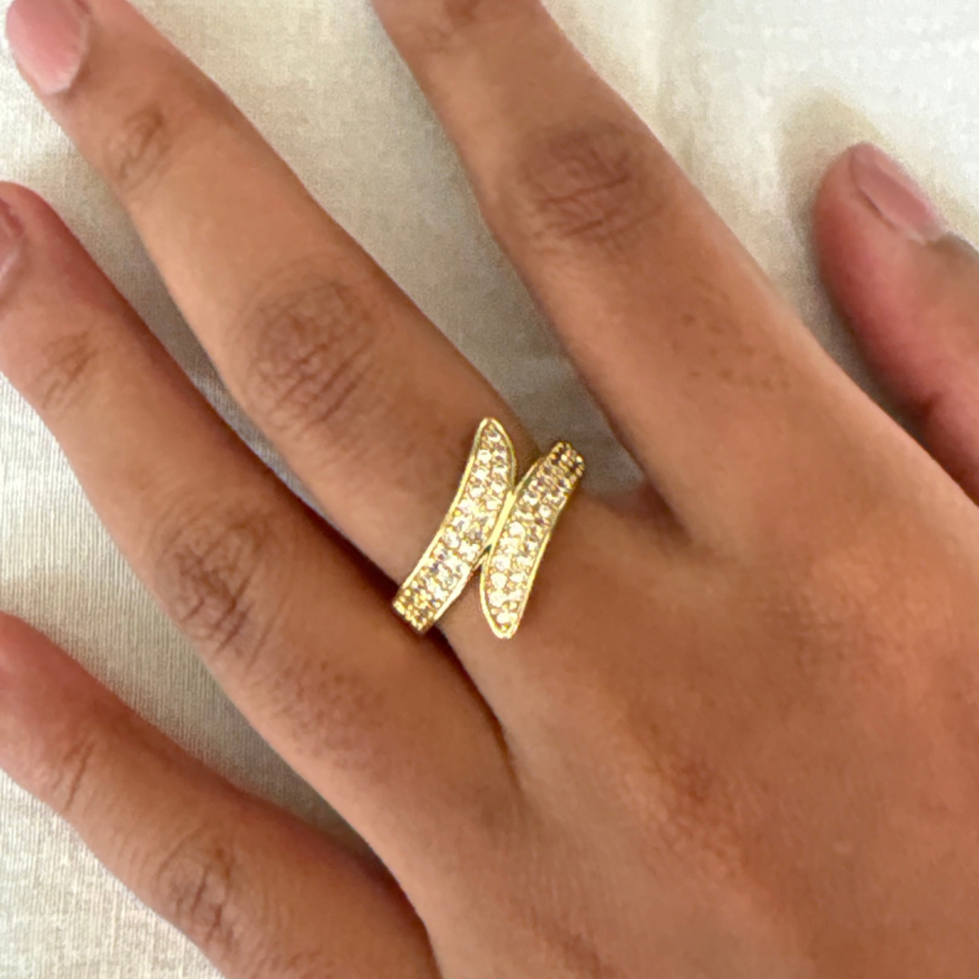 Hollow Zircon Ring