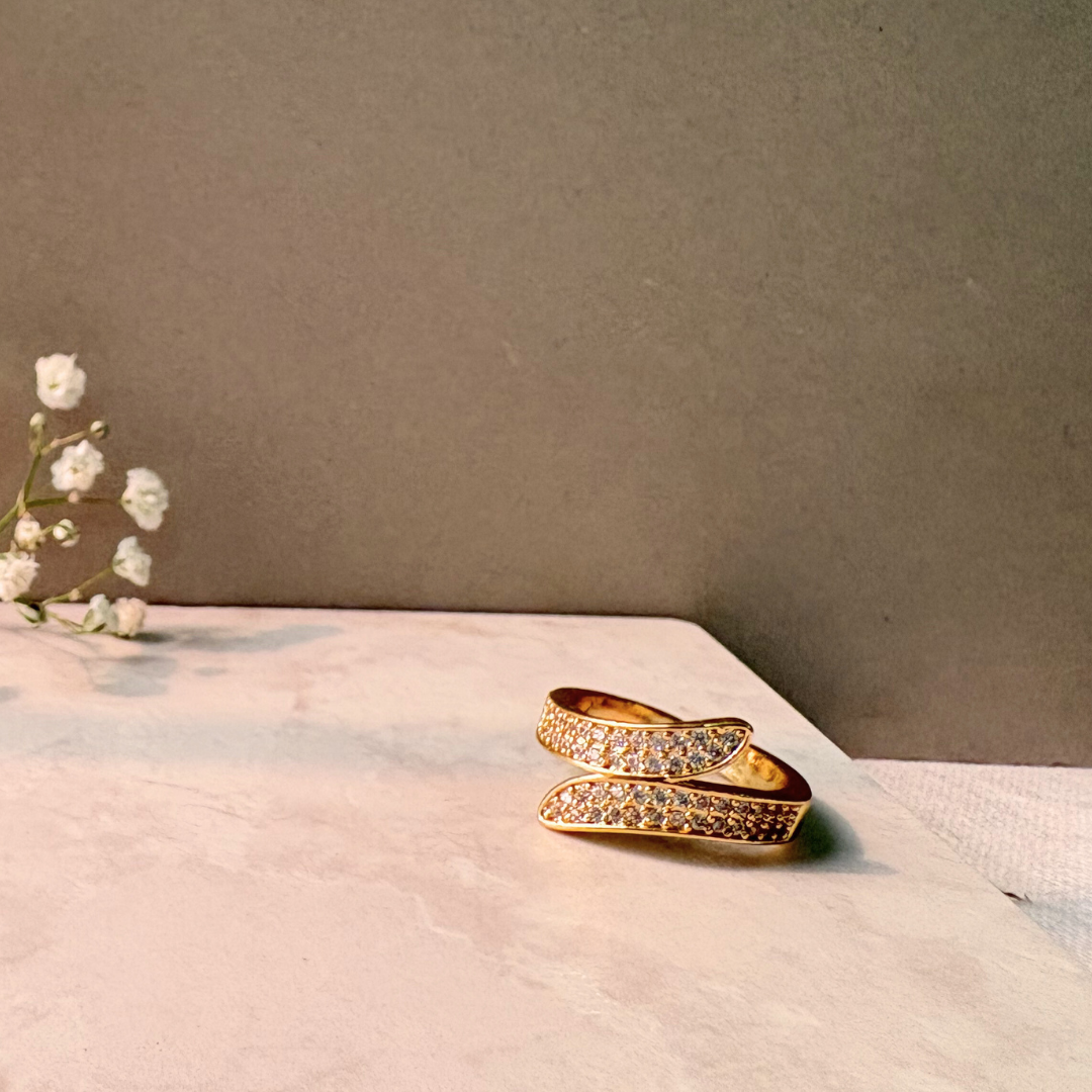 Hollow Zircon Ring