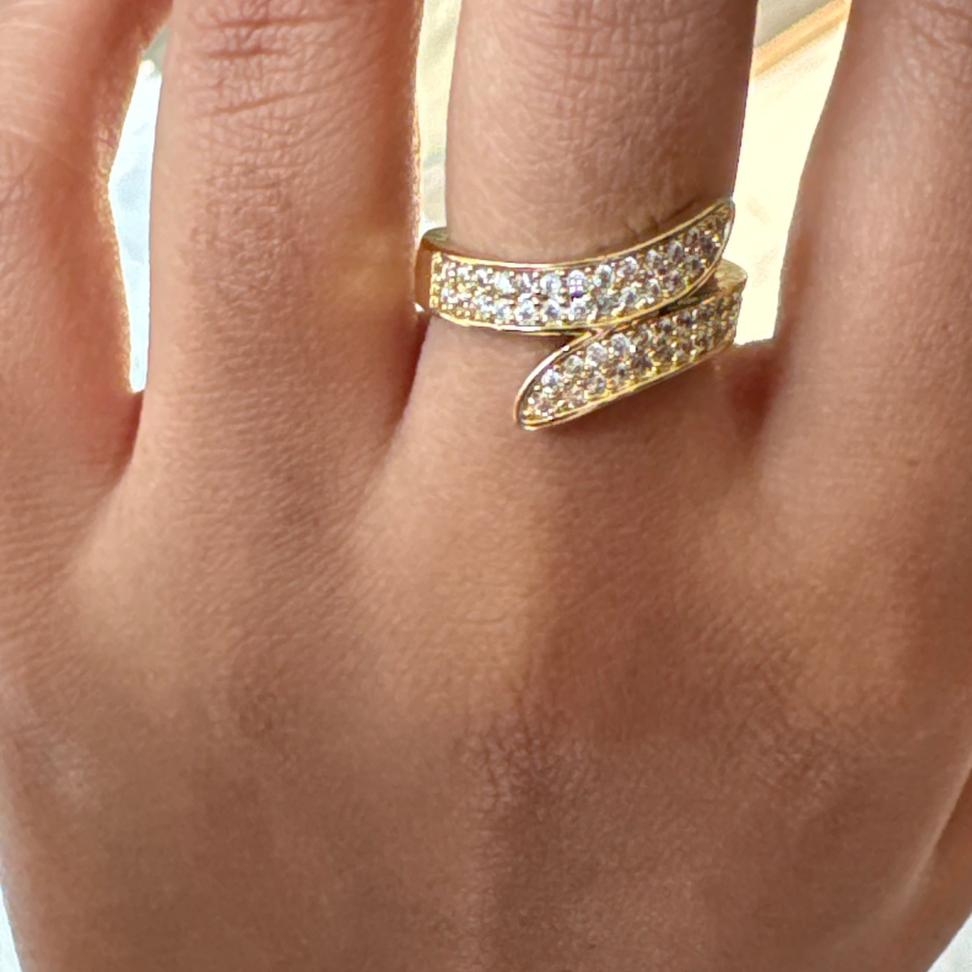 Hollow Zircon Ring