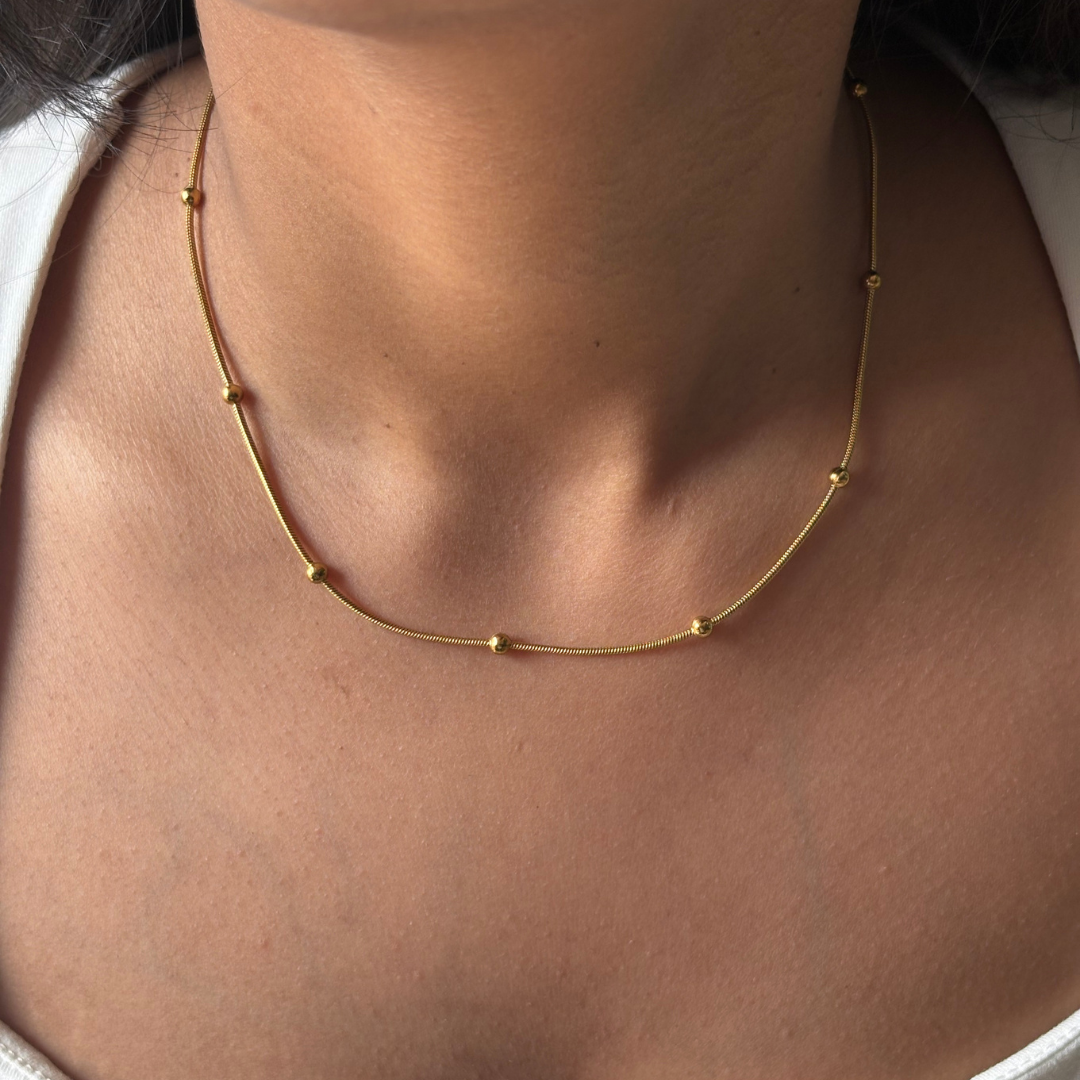Minimal Chain Necklace