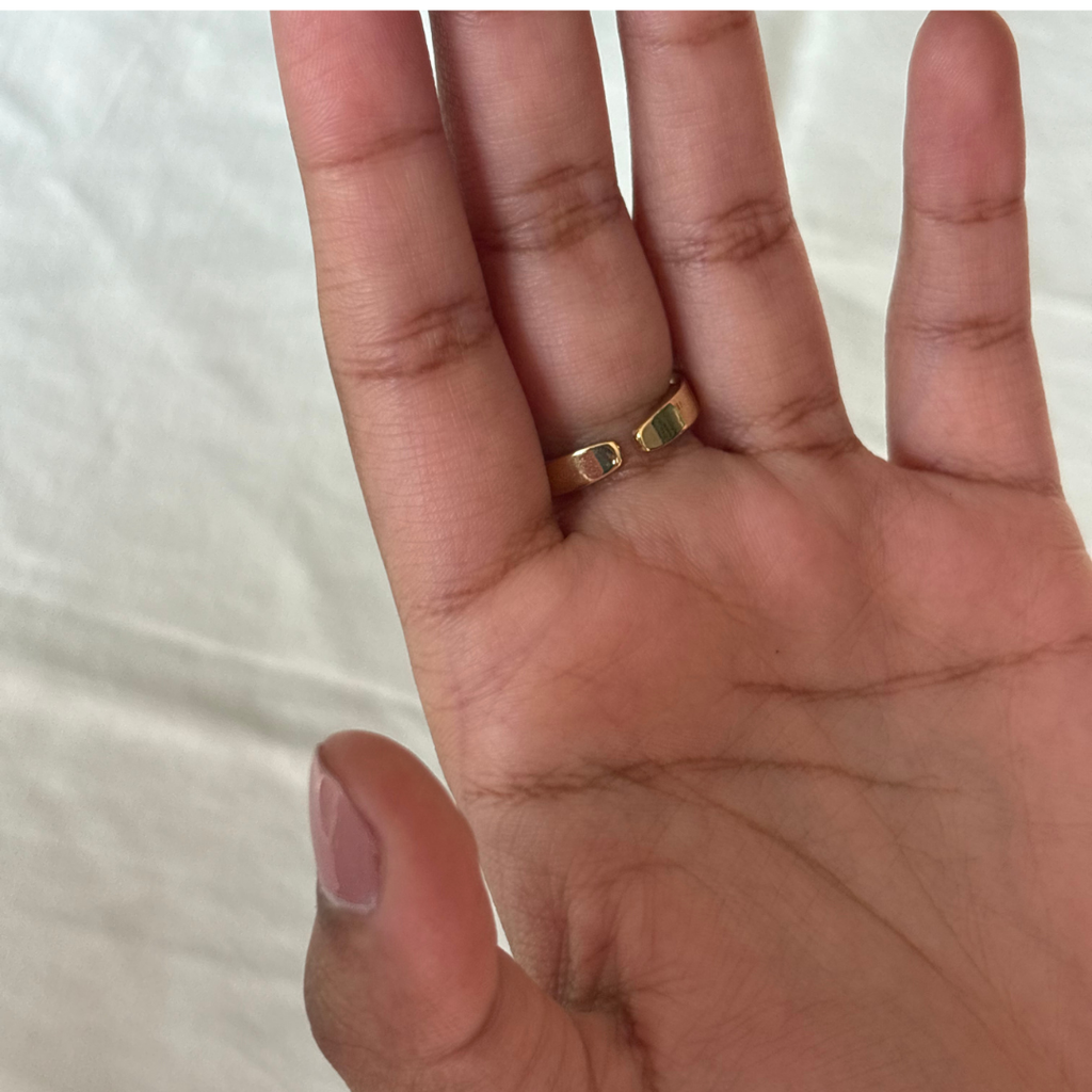 Hollow Zircon Ring