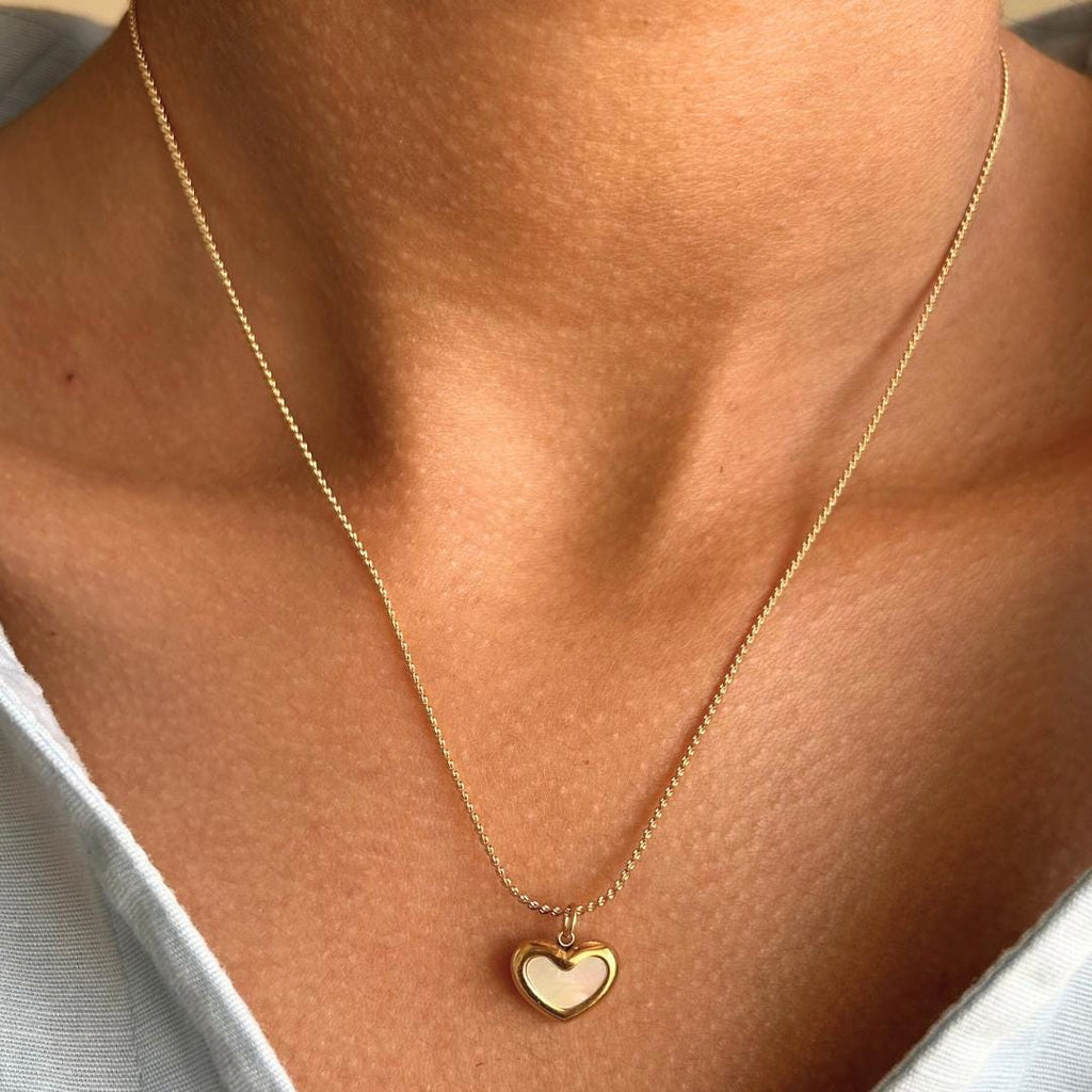 Shell Heart Pendant Necklace