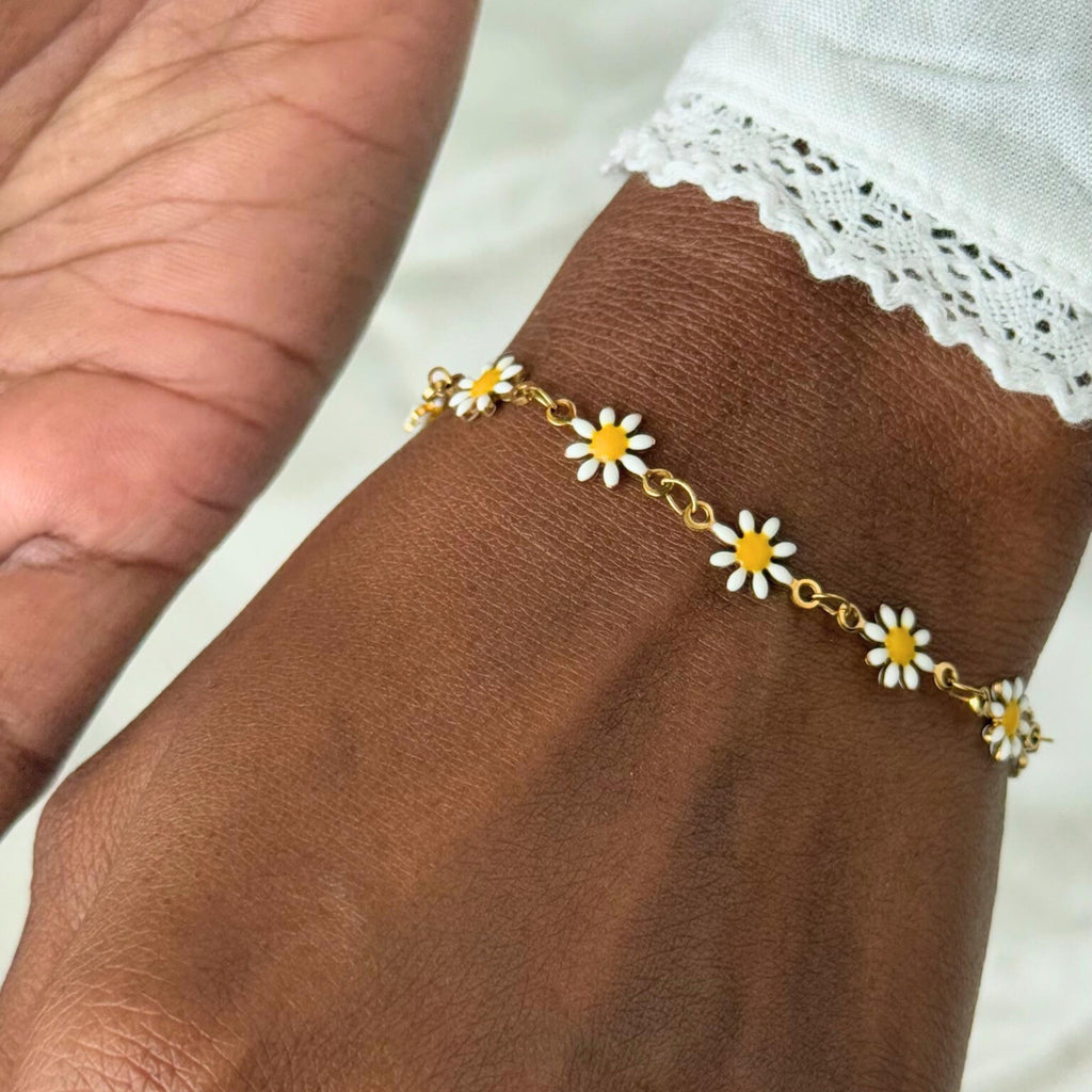 Daisy Necklace & Bracelet Set