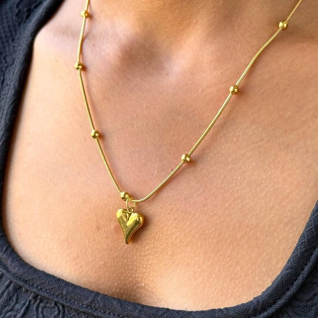 Vintage-Inspired Heart Beaded Necklace