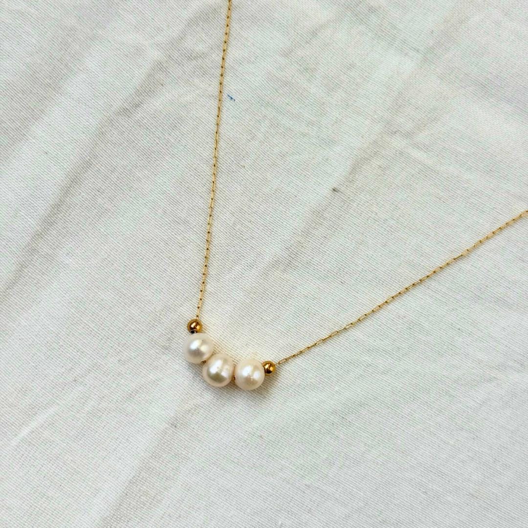 Chic Trio Pearl Necklace