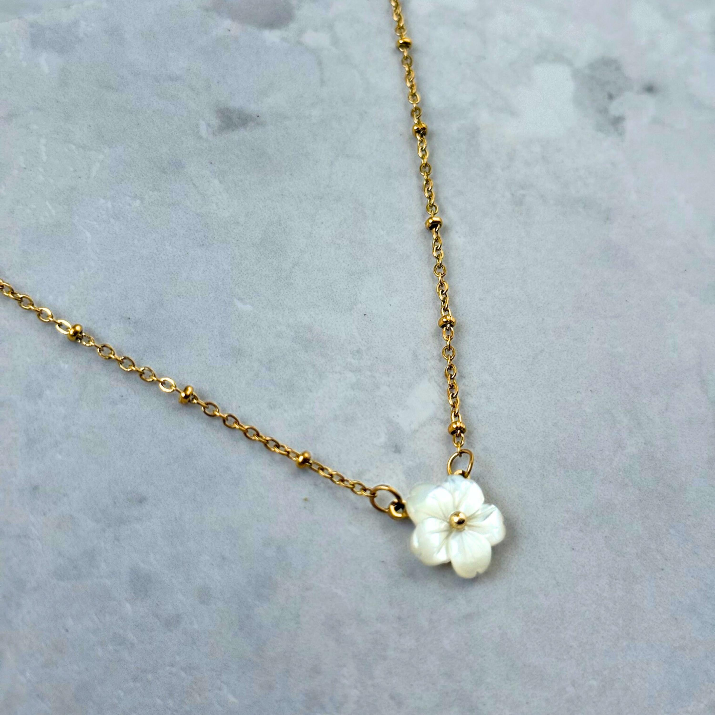 Mother Of Pearl Flower Necklace