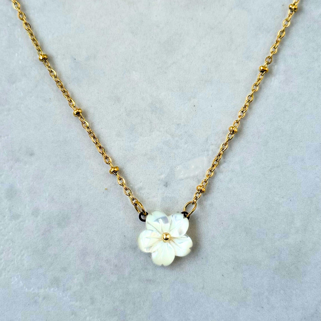 Mother Of Pearl Flower Necklace