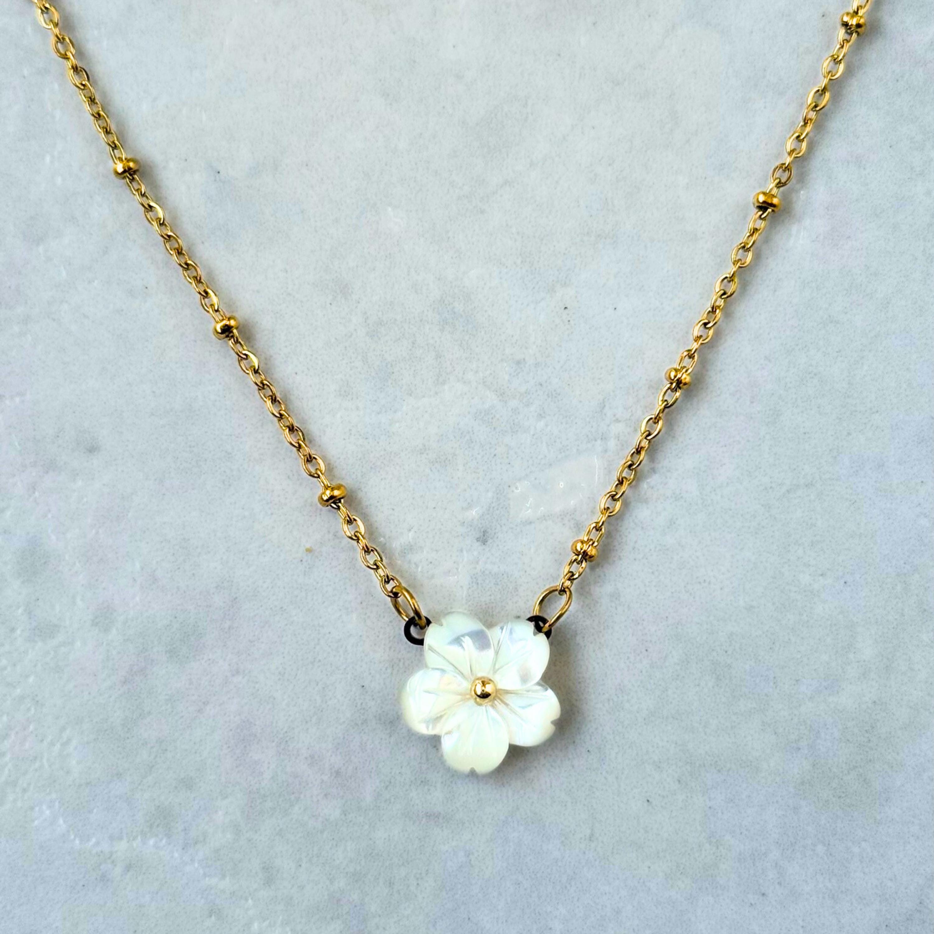 Mother Of Pearl Flower Necklace