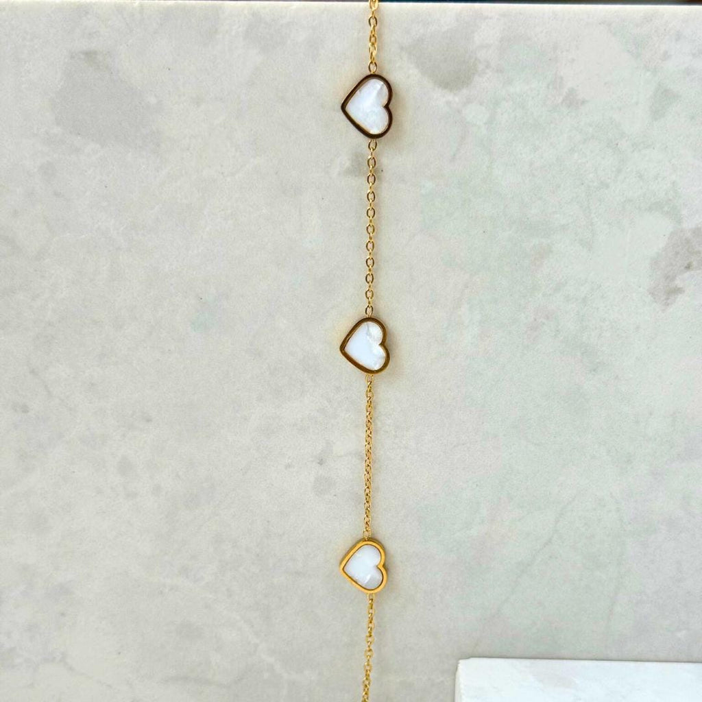 Triheart Bracelet – 18K Gold Interlinked Heart Bracelet