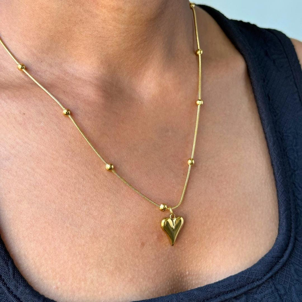 Vintage-Inspired Heart Beaded Necklace