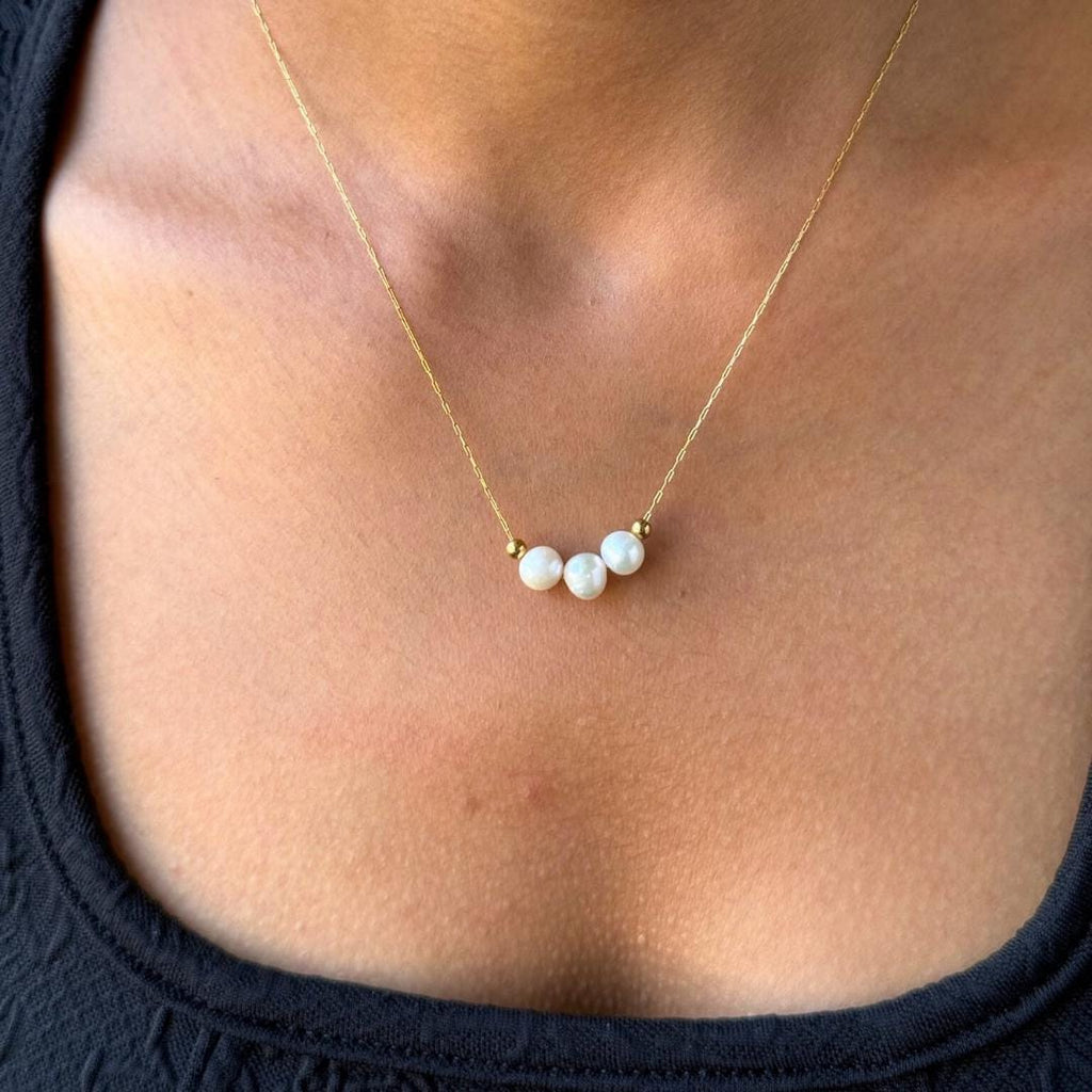 Chic Trio Pearl Necklace