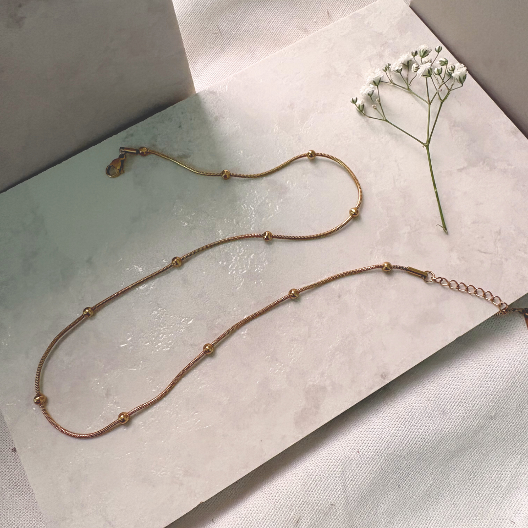 Minimal Chain Necklace