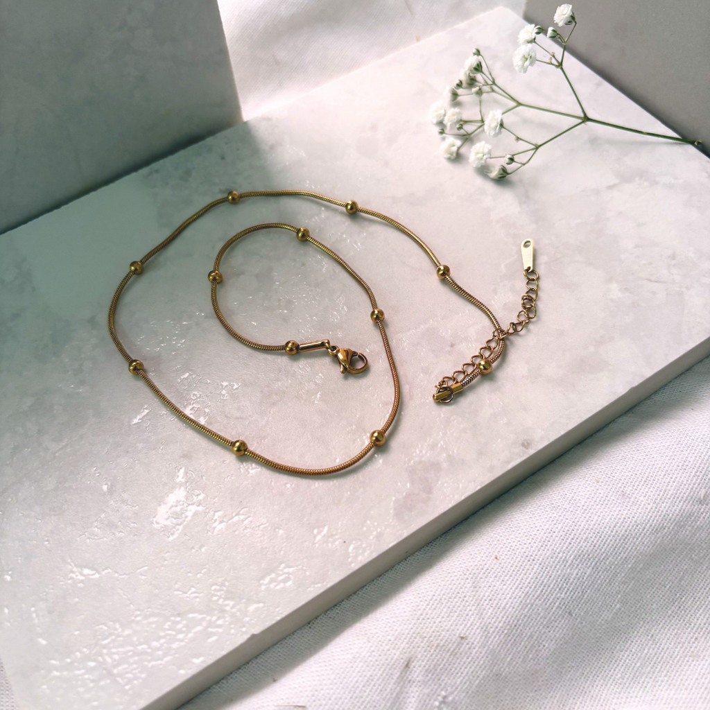 Minimal Chain Necklace