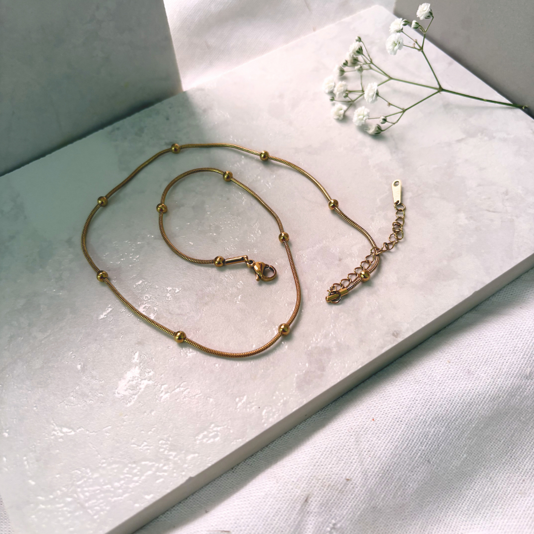 Minimal Chain Necklace