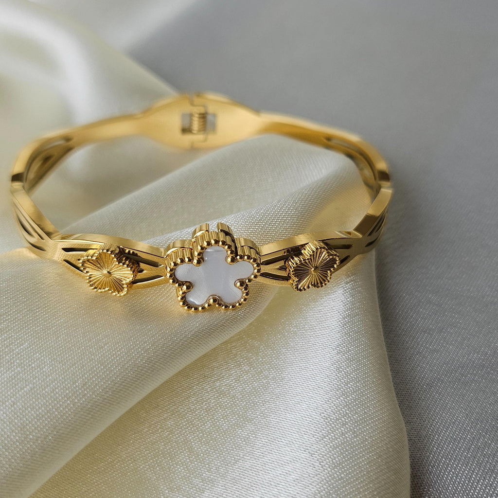 Clover Gold Bangle Bracelet – 18K Gold PVD Clover Cuff | Minimal Geometric Jewelry by FeelAmara