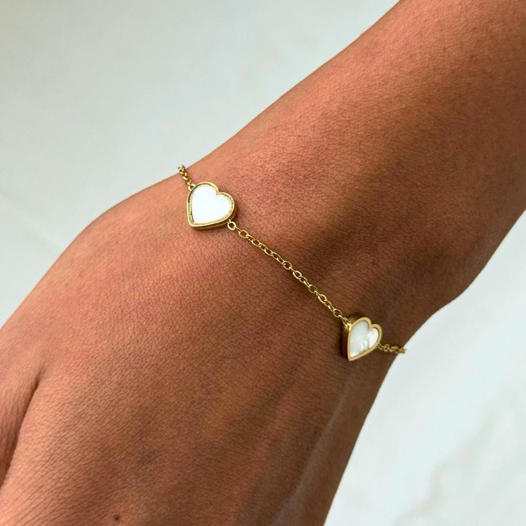 Triheart Bracelet – 18K Gold Interlinked Heart Bracelet