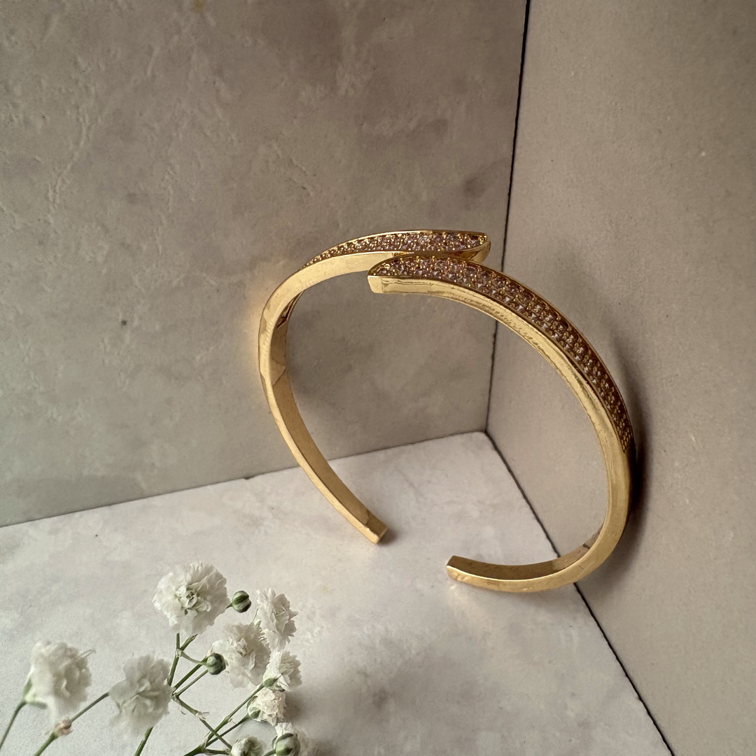 Hollow Zircon Bracelet