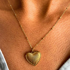 Vintage Luxury Heart Pendant Necklace