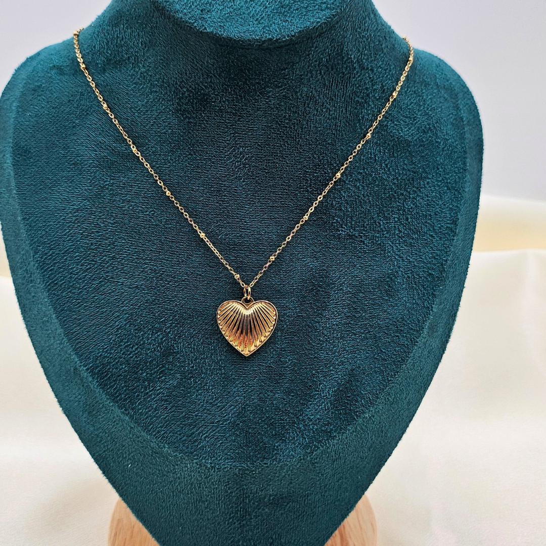 Vintage Luxury Heart Pendant Necklace