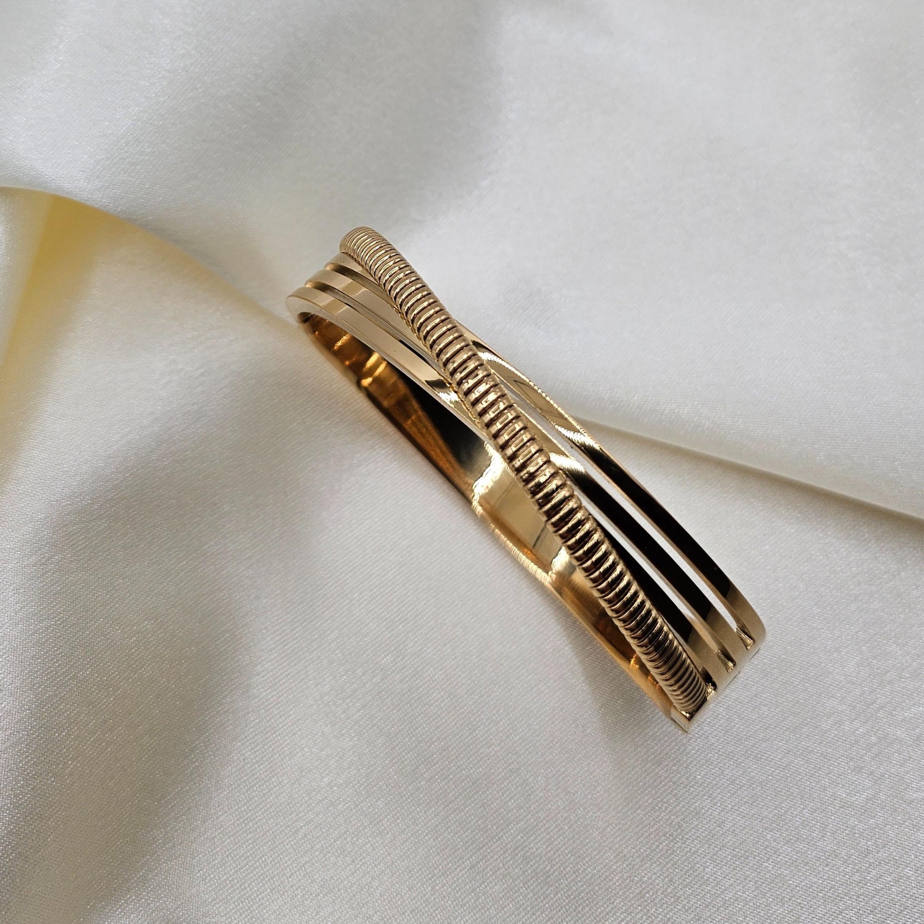 Chunky Spiral Twist Bangle