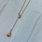 Chic Gold Lariat Necklace with Teardrop Pendants
