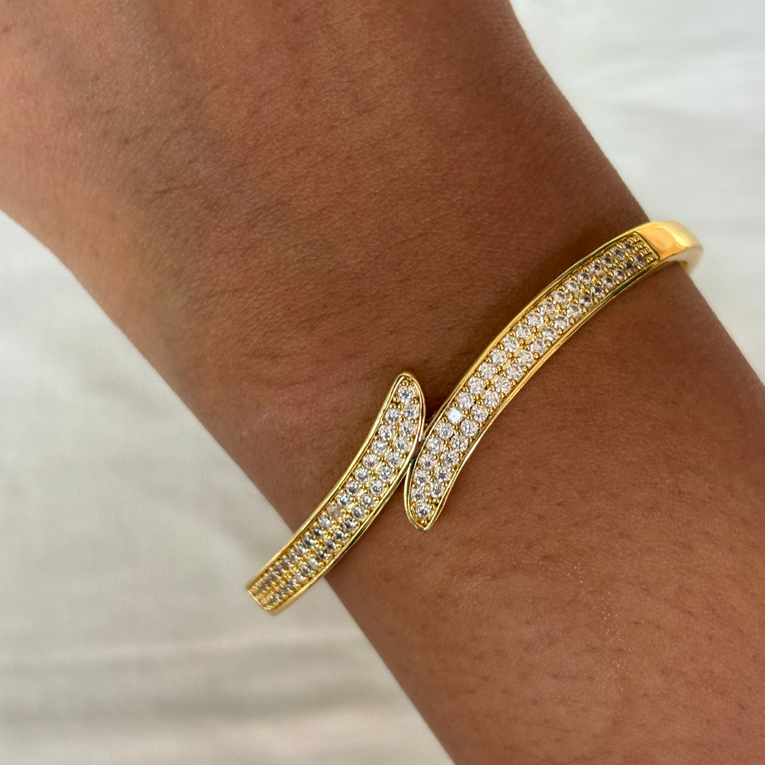 Hollow Zircon Bracelet