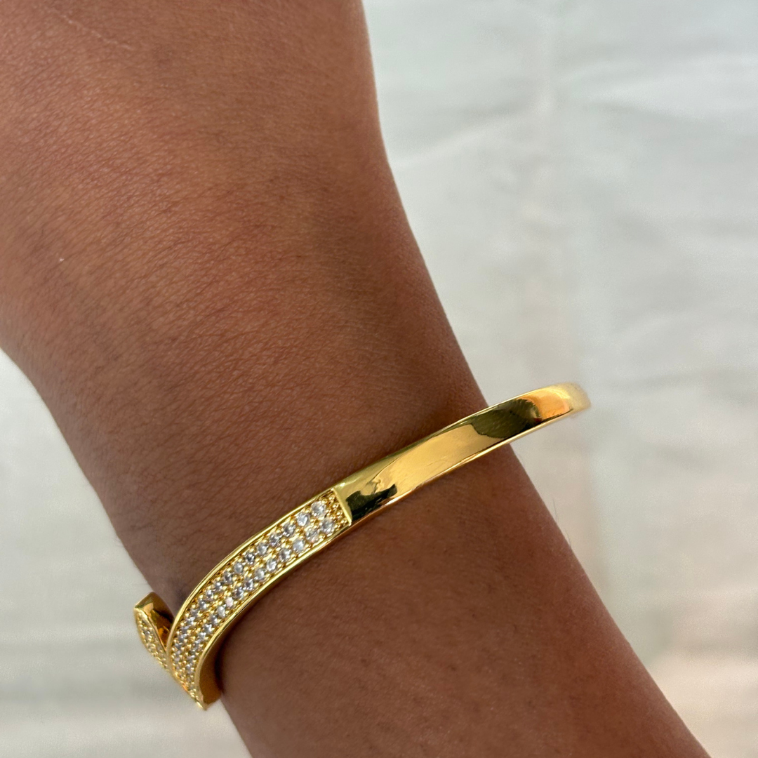 Hollow Zircon Bracelet