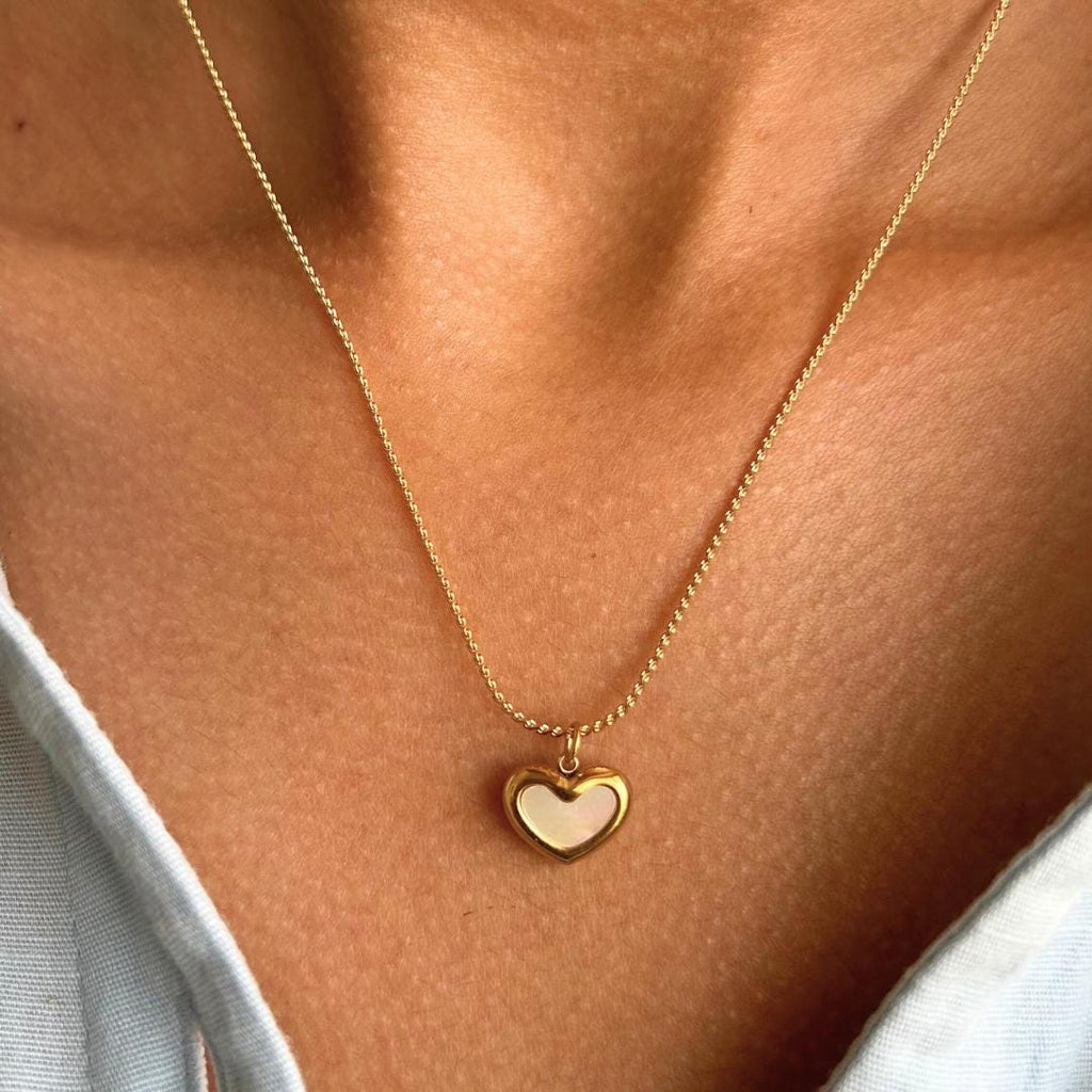 Shell Heart Pendant Necklace