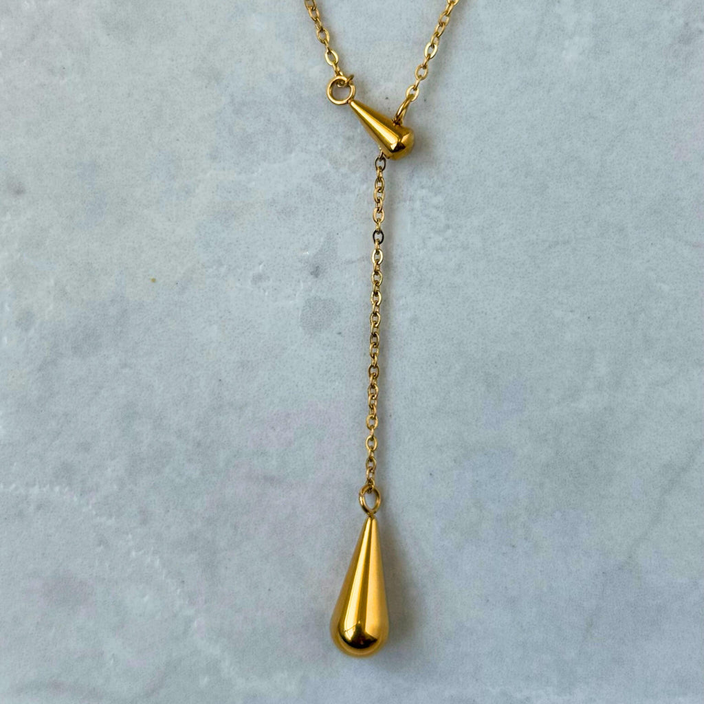 Chic Gold Lariat Necklace with Teardrop Pendants