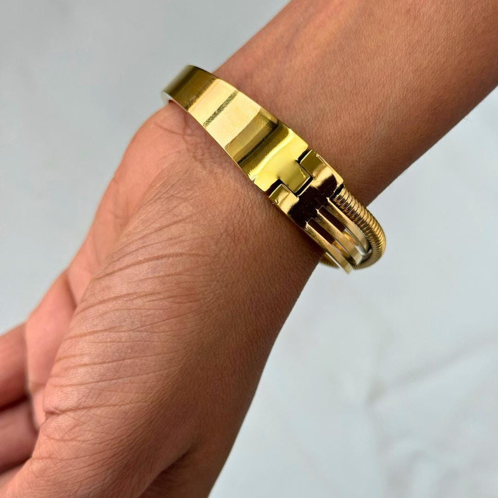 Chunky Spiral Twist Bangle