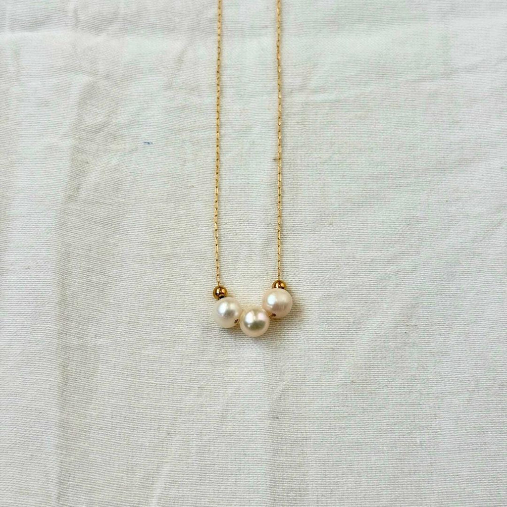 Chic Trio Pearl Necklace