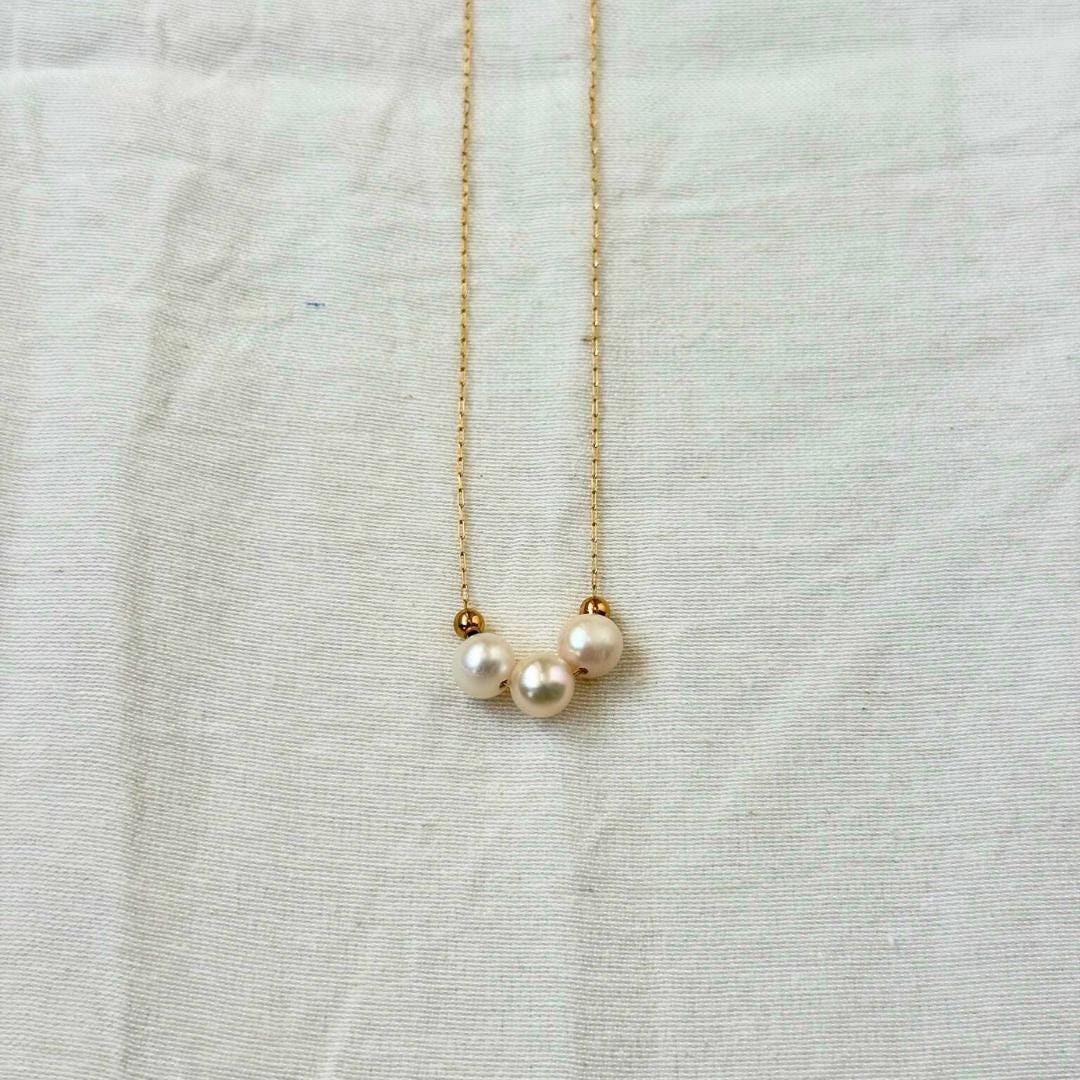 Chic Trio Pearl Necklace