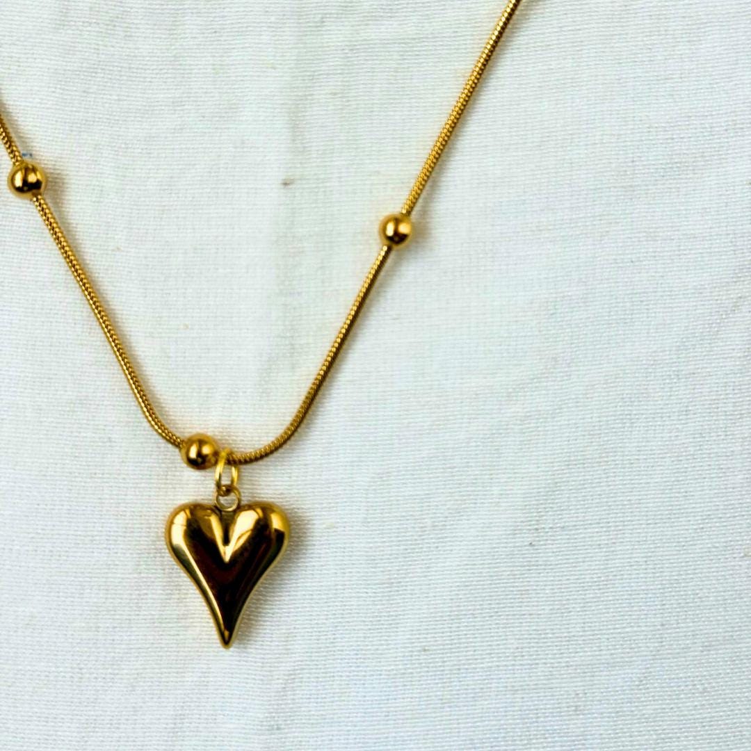 Vintage-Inspired Heart Beaded Necklace
