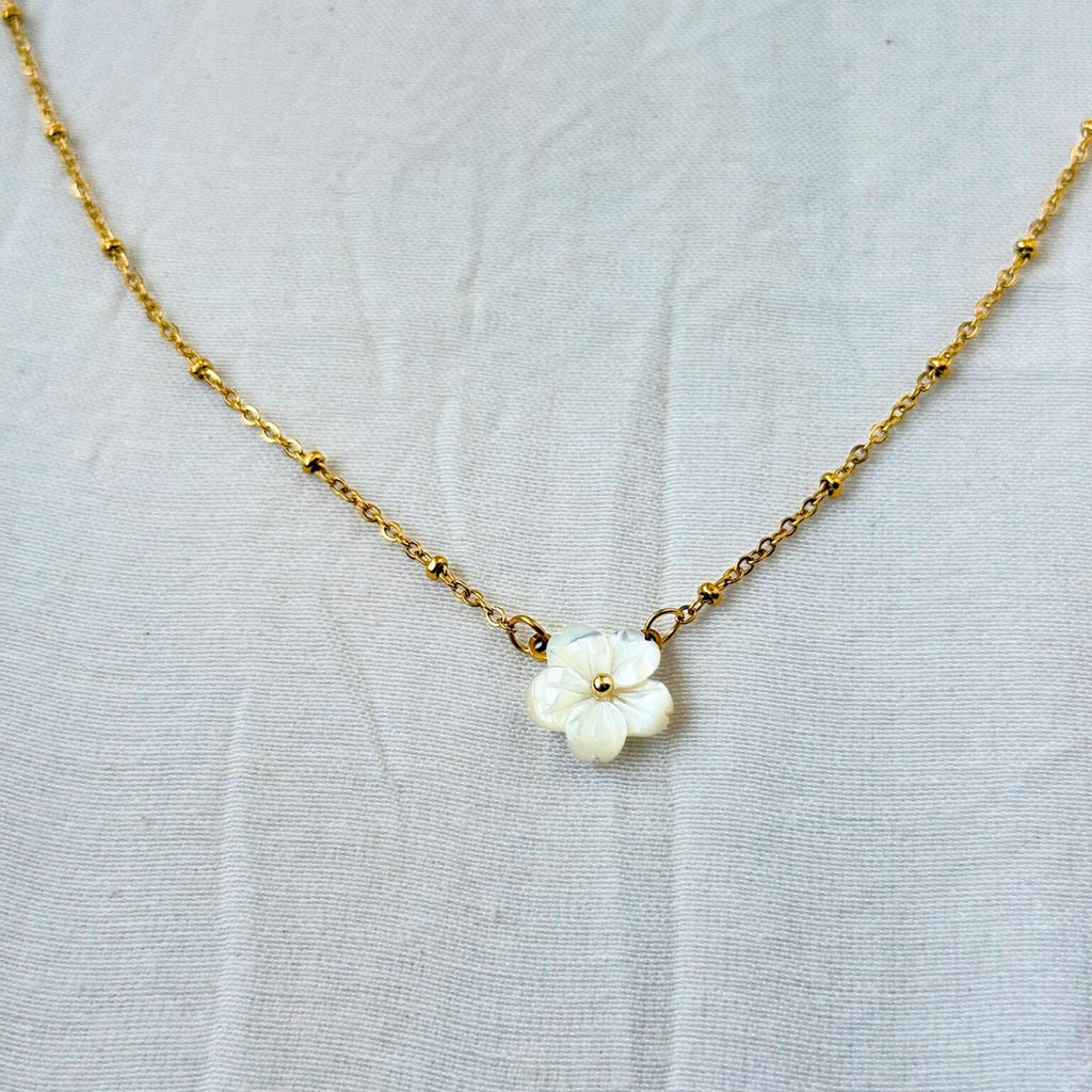 Mother Of Pearl Flower Necklace
