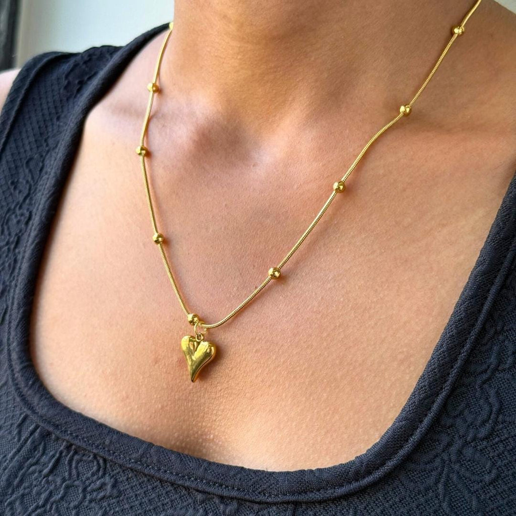 Vintage-Inspired Heart Beaded Necklace