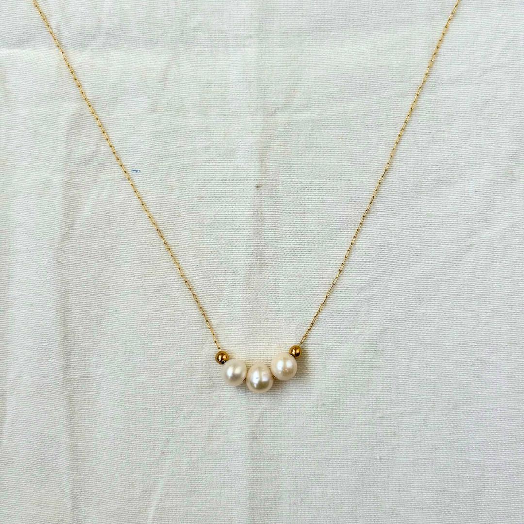Chic Trio Pearl Necklace
