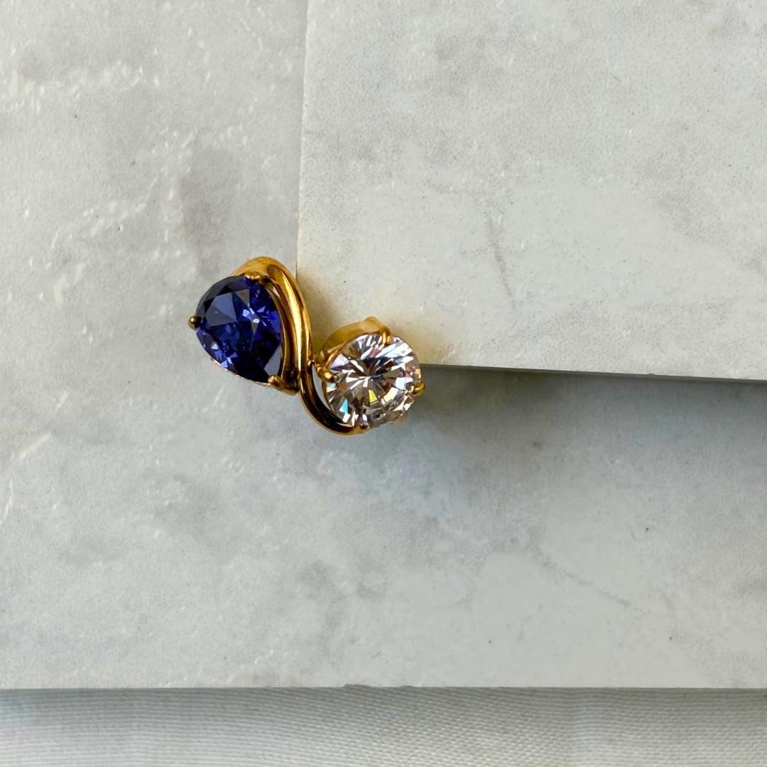 Water Drop Oval Zircon Ring