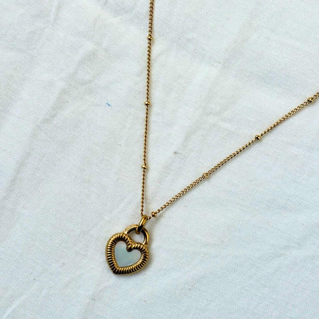 Heart Shell Necklace
