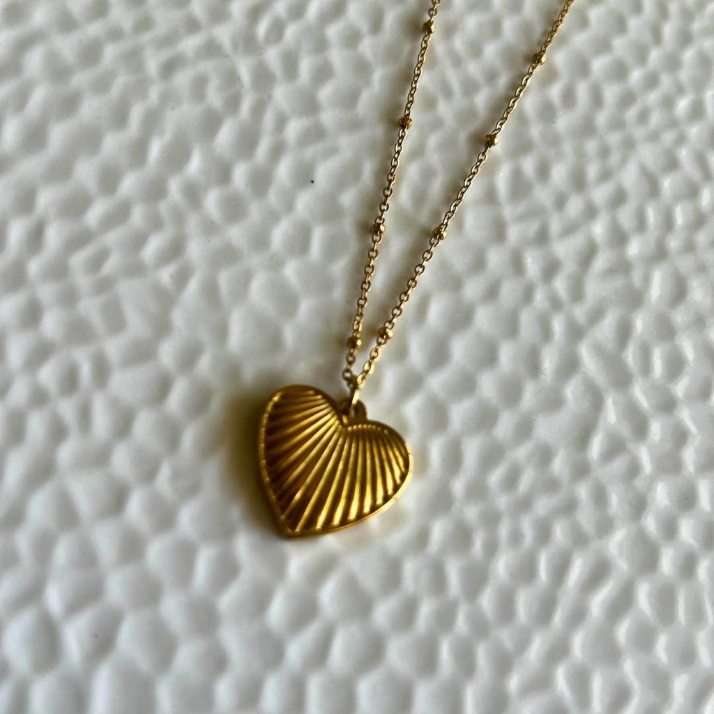 Vintage Luxury Heart Pendant Necklace